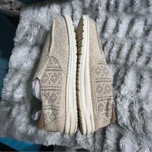 Hey Dude-Thad Mayan Beige Slip-On Shoes